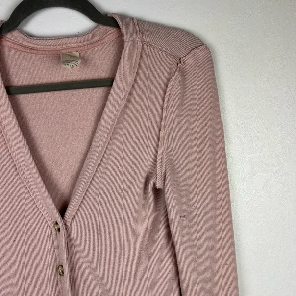 We The Free Call Me Cardigan Sweater Pink V-neck Button Front Long Sleeve Medium - Picture 3 of 12